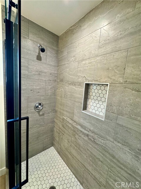 Building Photo - 8109 Cole St