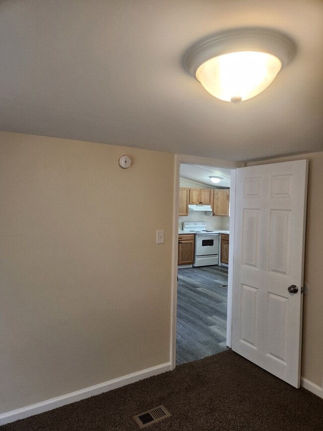 Building Photo - 743 Three Bridges Estates Cir