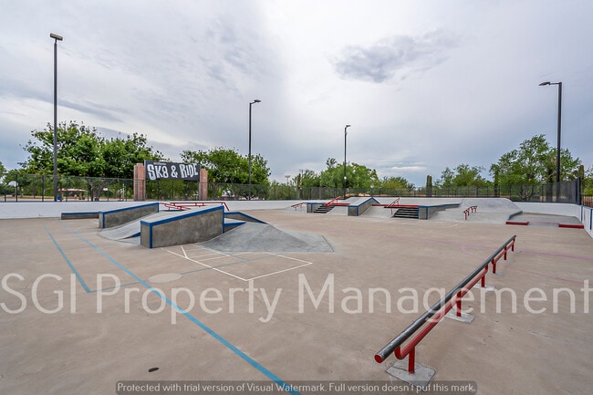 Building Photo - 39531 N White Tail Ln