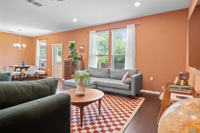 Building Photo - 6809 Ellsworth Walk