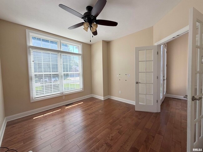 Building Photo - 1805 Blue Stone Dr