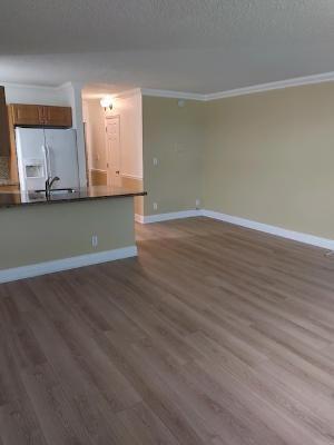 Building Photo - 2501 Riverside Dr