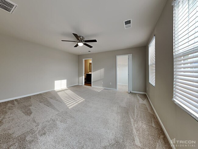 Building Photo - 656 McCormick Ln