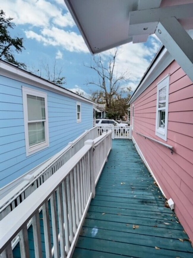 Building Photo - 2 Bedroom Cottage Near Downtown Ocean Springs