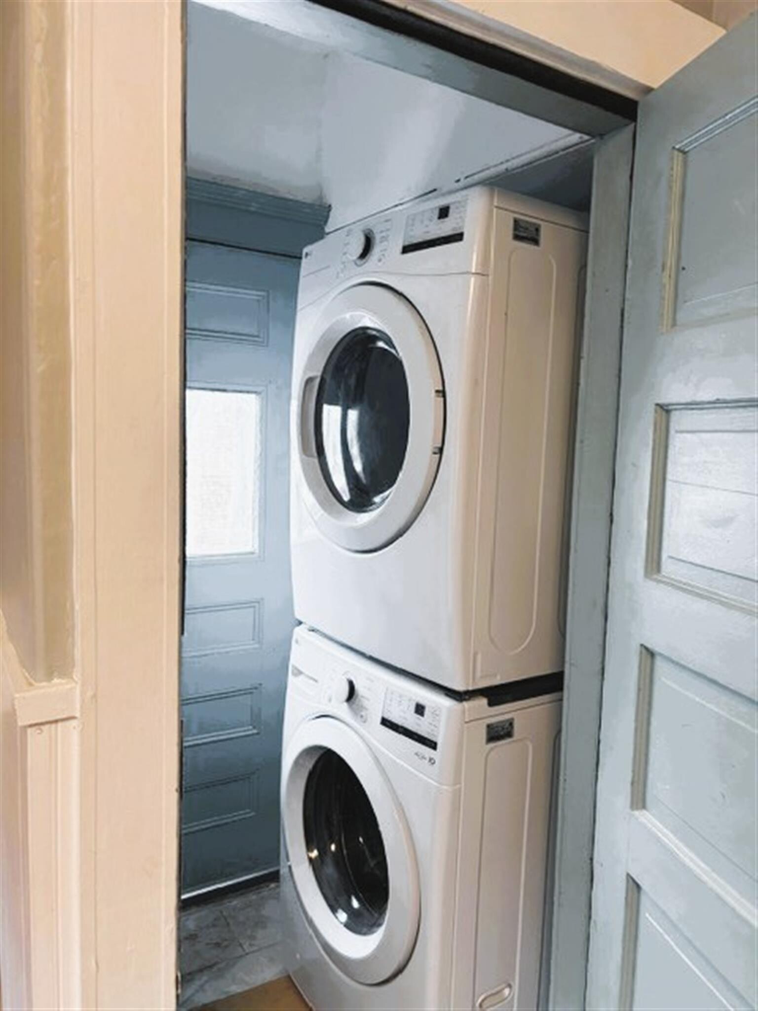 Building Photo - 14 Quincy St