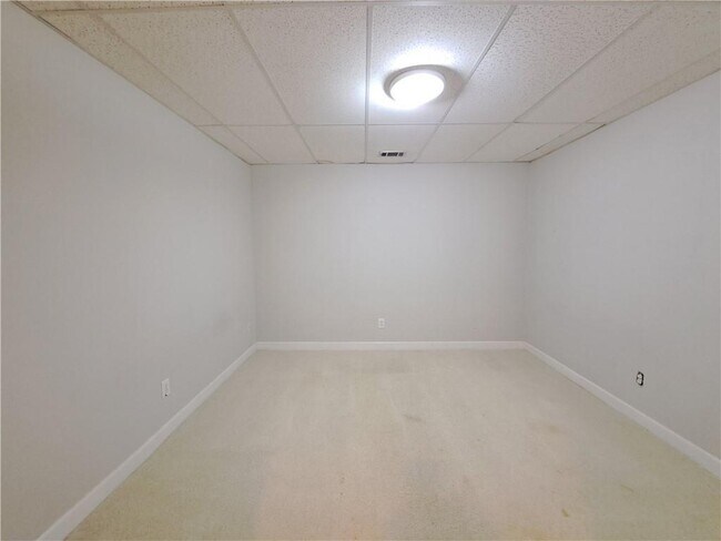 Building Photo - 2242 Lenox Walk NE