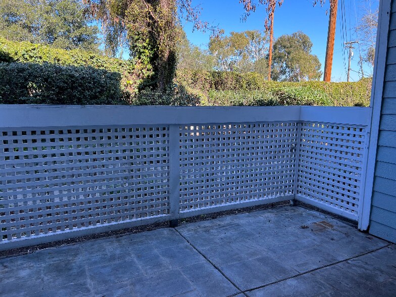 Building Photo - 1701 Bevin Brook Dr