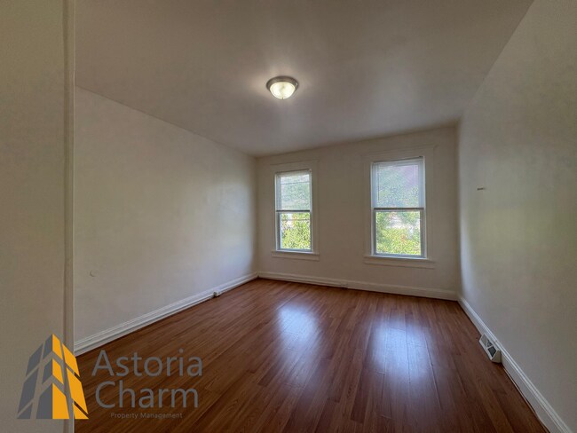 Building Photo - Rent Offers Accepted!
