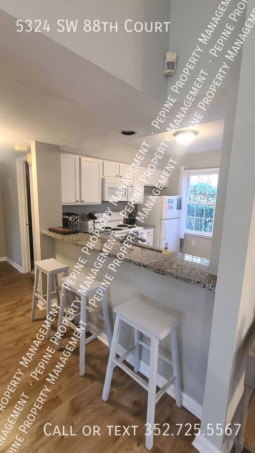 Building Photo - 5324 SW 88 Ct