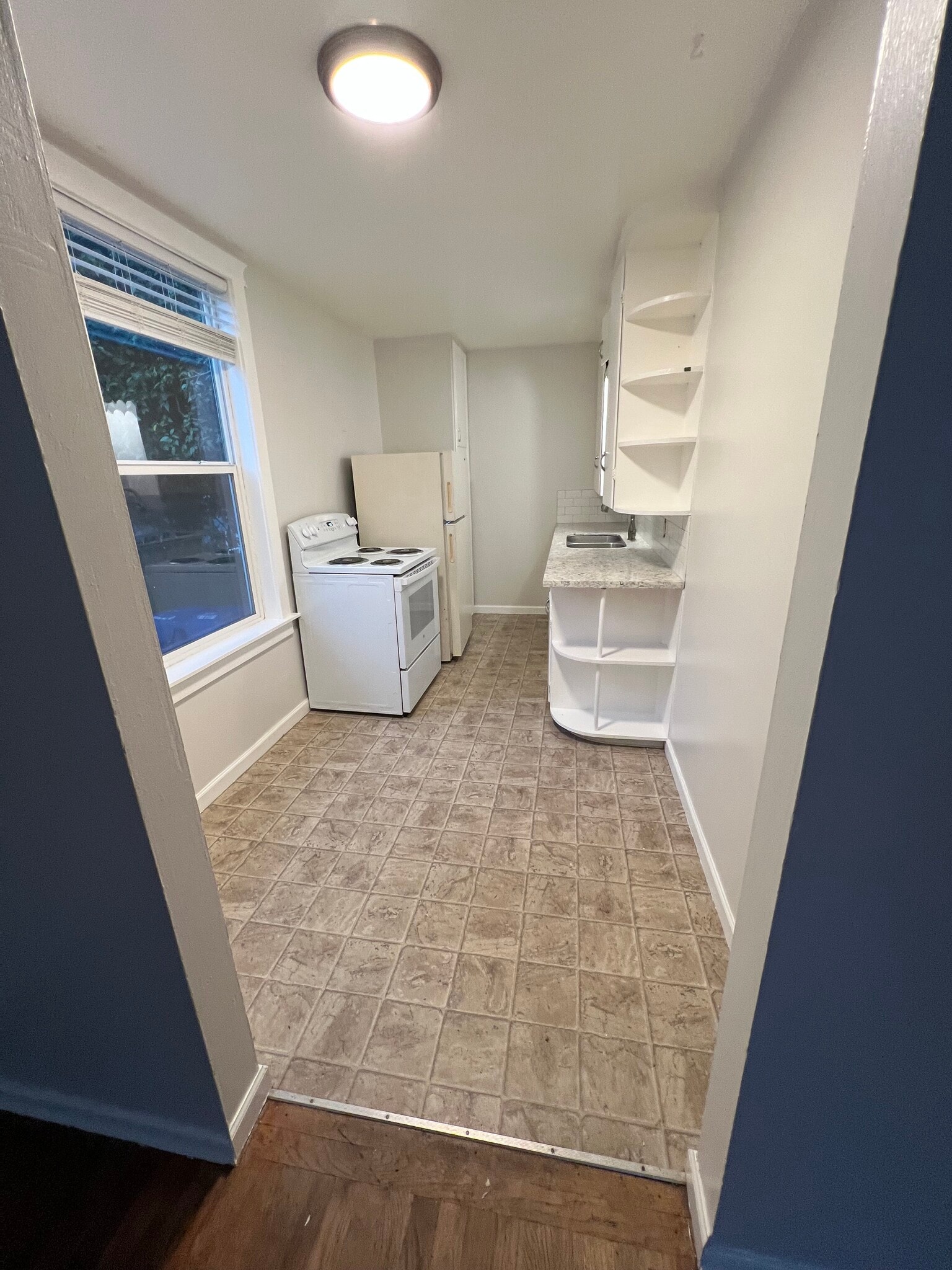 Galley kitchen - 620 6th Ave