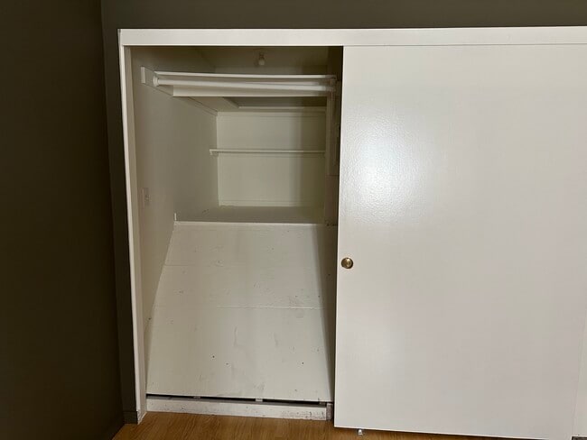 Building Photo - 4381 Ventura Canyon Ave