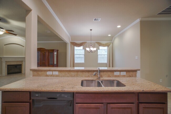 Building Photo - 34 Tidwillow Pl