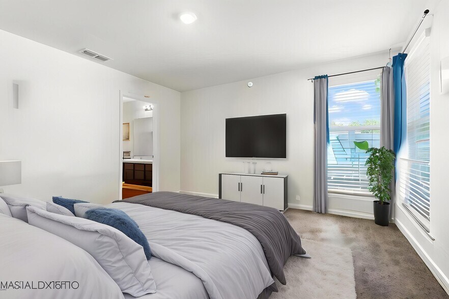 Building Photo - 6021 Bucking Bronco Dr