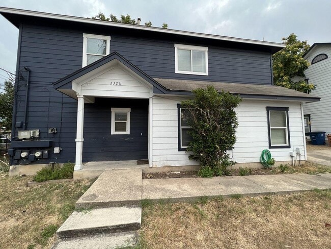 Primary Photo - 2326 Webberville Rd