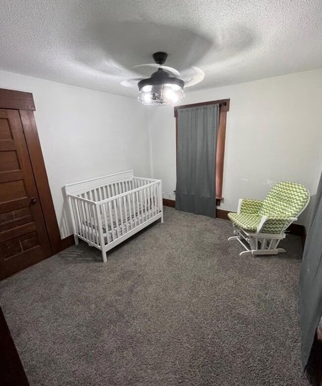 Building Photo - 4B/2B Home in Webster City $1,695.00