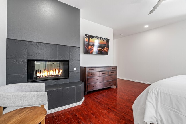 Building Photo - 79535 Dandelion Dr