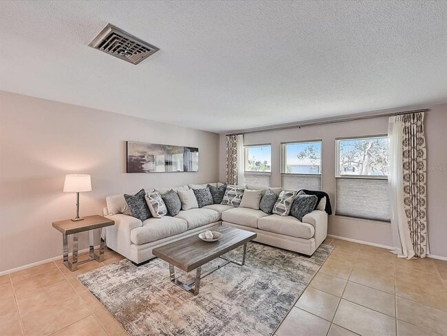 Building Photo - 10 Stone Mountain Blvd