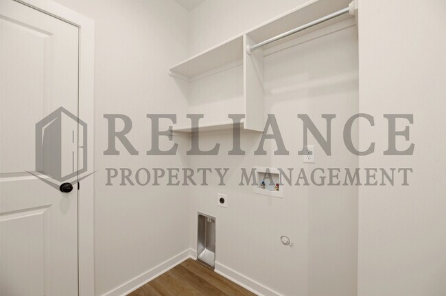 Building Photo - 157 N Gowen St
