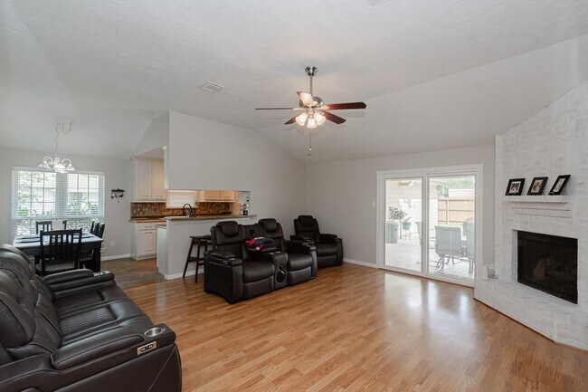 Building Photo - 2905 Hamm Rd