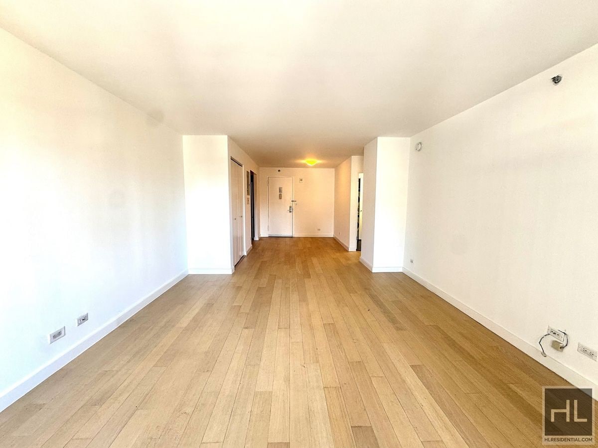 Building Photo - East 39th Street