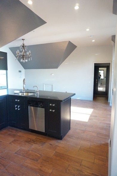 Building Photo - 380 Whippet-Run
