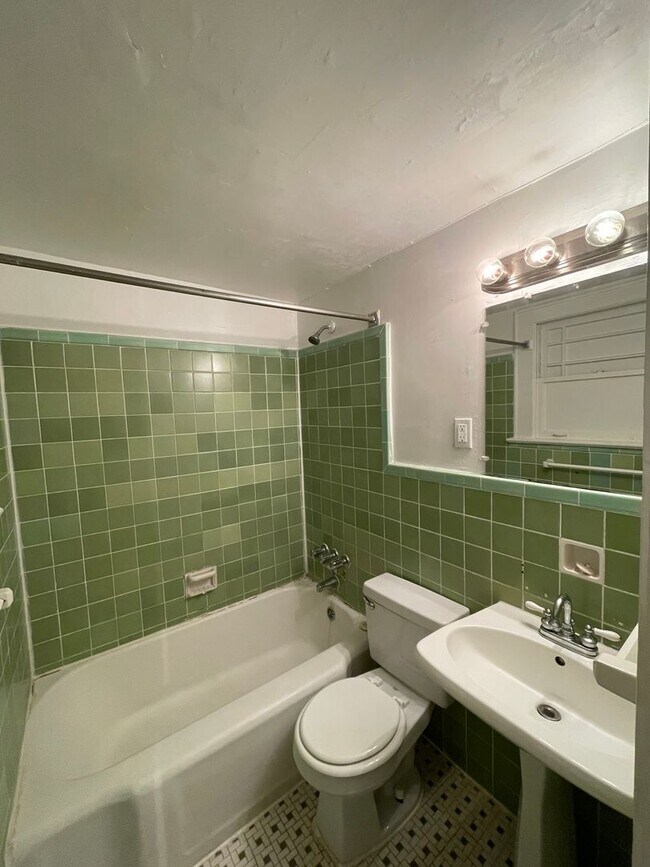 Interior Photo - Ponce Properties