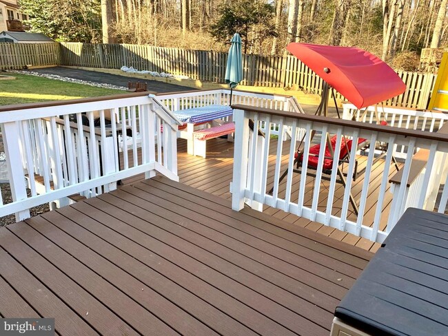 Building Photo - 2918 Glenvale Dr