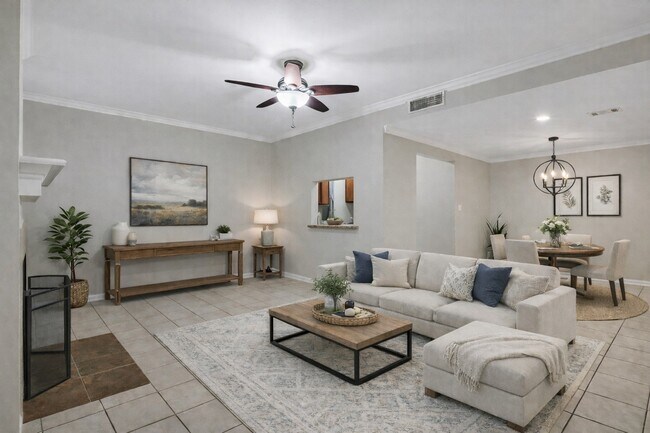 Building Photo - 1100 Augusta Dr