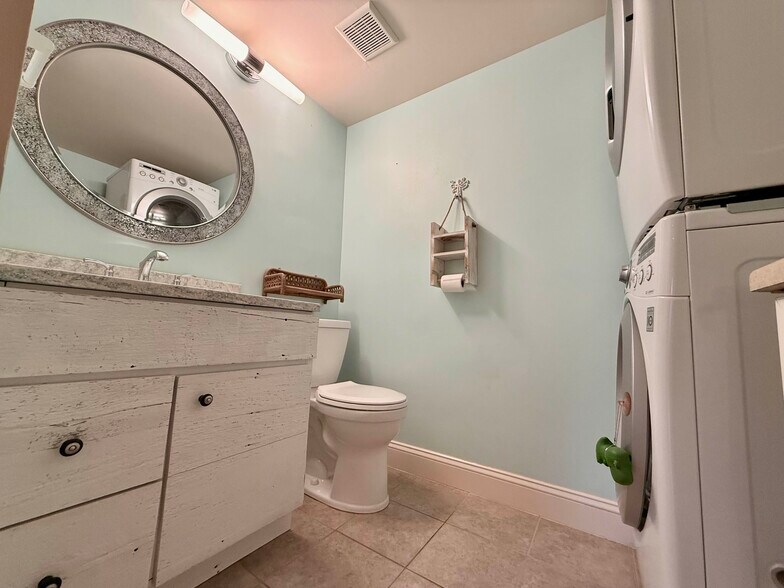 2nd Bath w/ Laundry - 20 Silverwood Cir