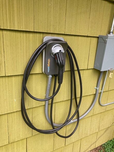 EV charger - 5320 SE Schiller Street