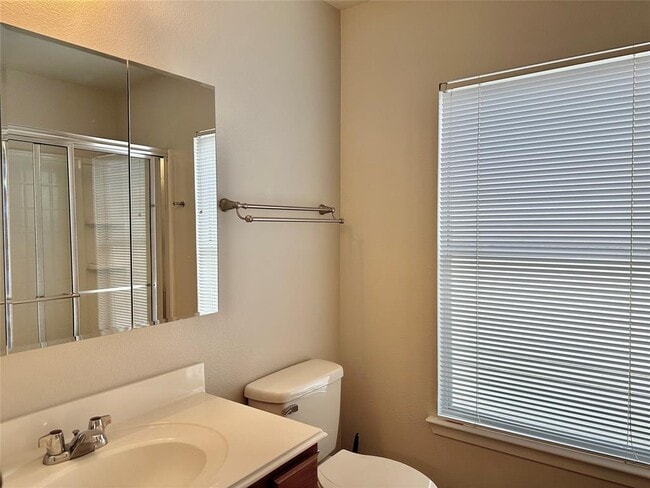Building Photo - 3910 Mossy Pl Ln
