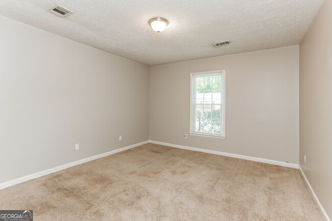 Building Photo - 7960 Creekstone Way