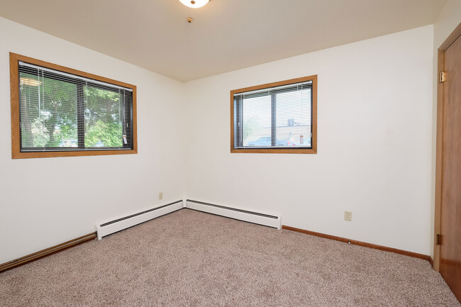 Northwood Apartments | Bedroom - Sandy Creek