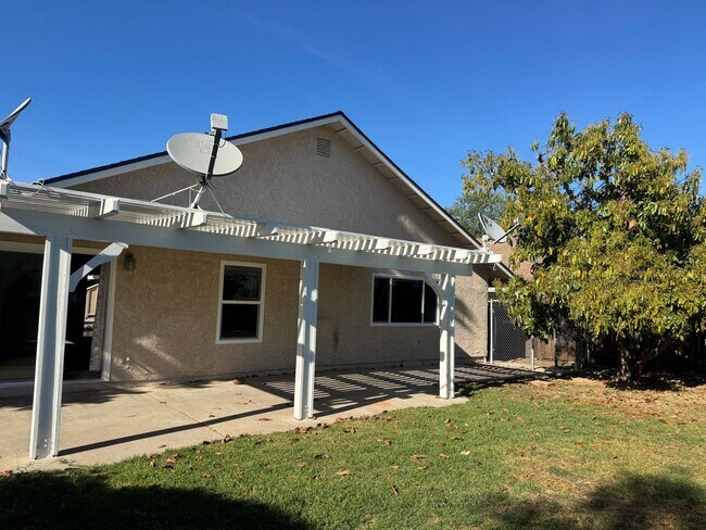 Building Photo - 5784 Brandywine Ct