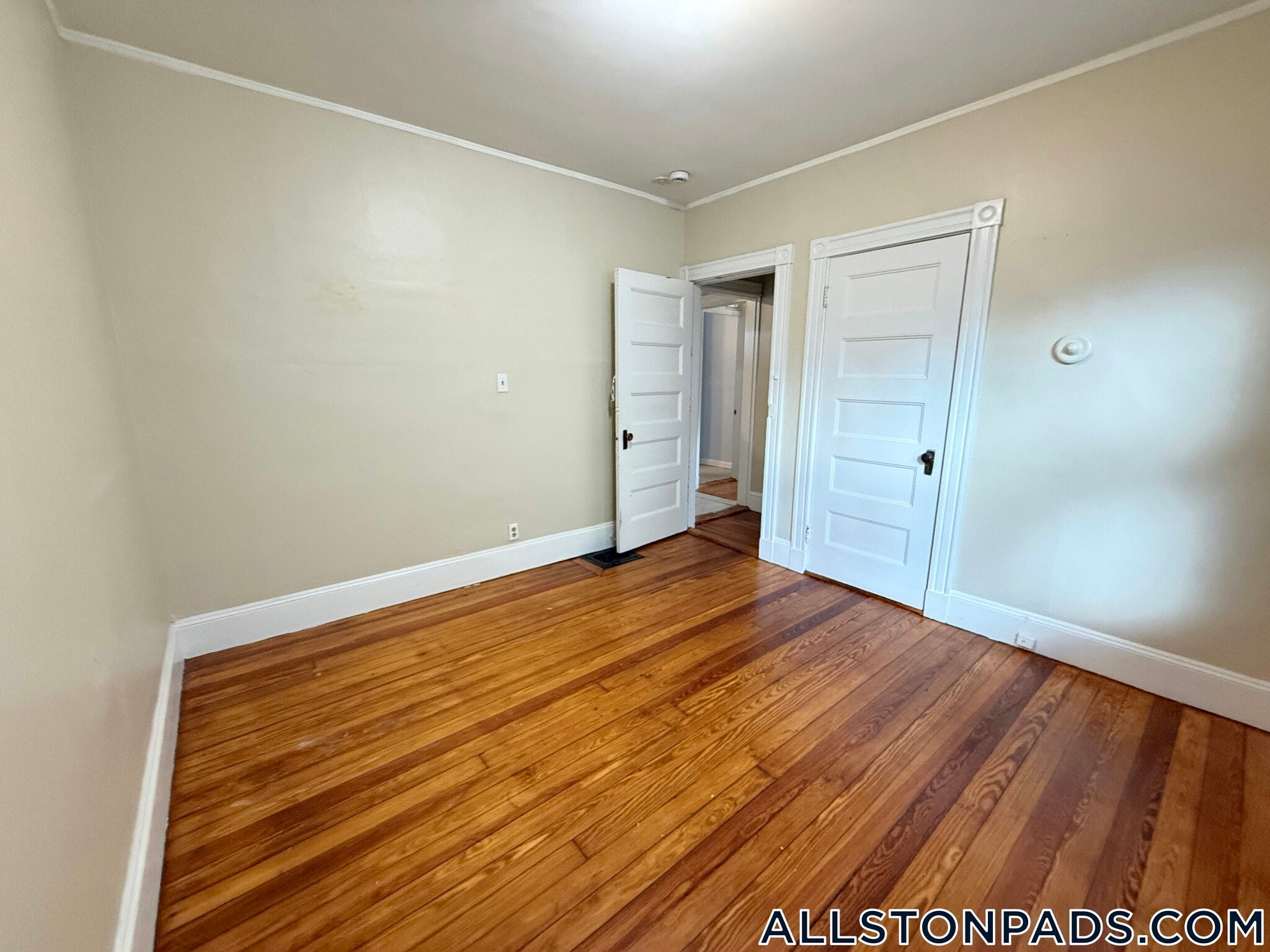 Building Photo - 35 Allston St