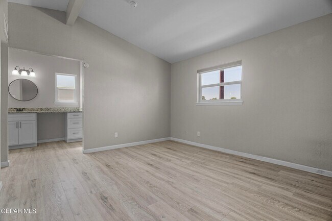 Building Photo - 2617 Red Sails Dr