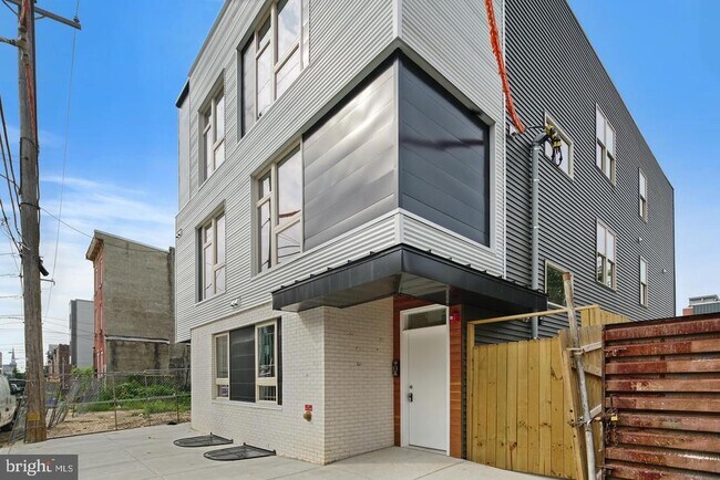 Building Photo - 1918 E Cumberland St