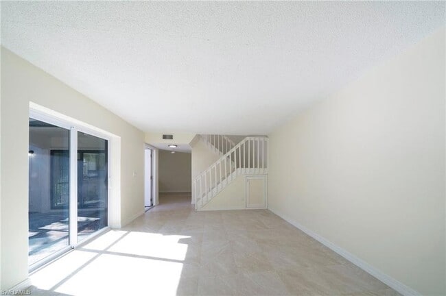 Building Photo - 17451 Silver Fox Dr
