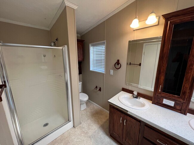 Building Photo - 3 Bedroom 2 Bath High-End Mobile Home with...