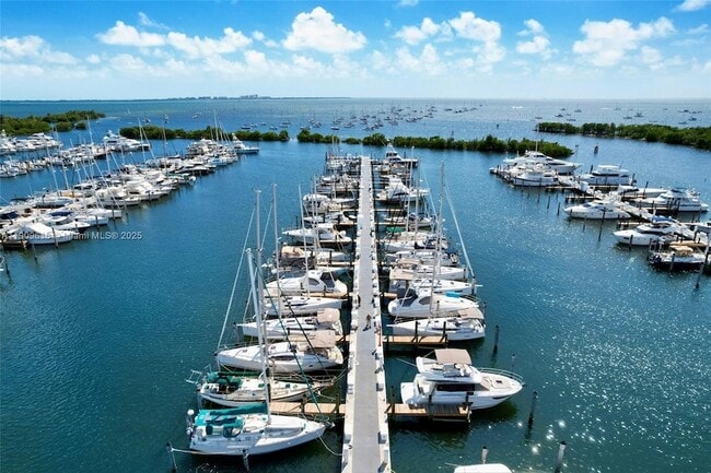 Building Photo - 2678 Tigertail Ave