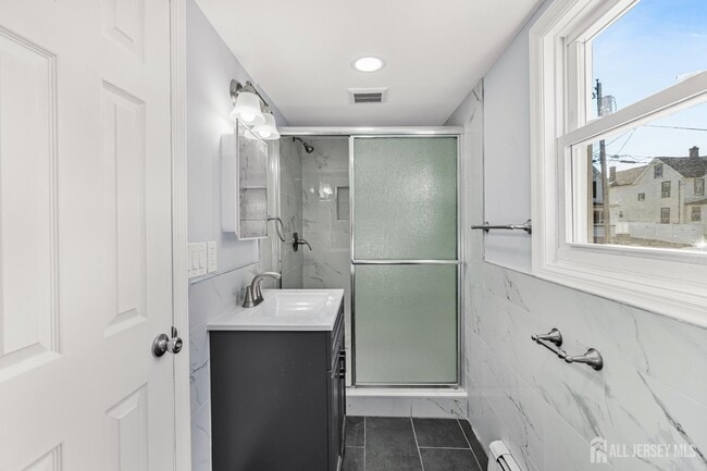 Building Photo - 29 Levinson Ave