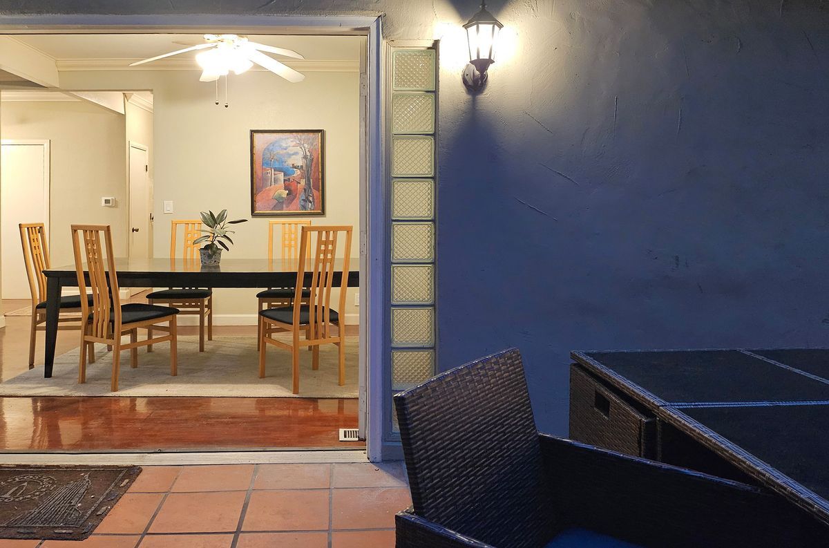 Building Photo - 2635 Puesta Del Sol