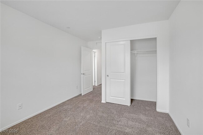 Building Photo - 3764 Sonrisa Vis Ave