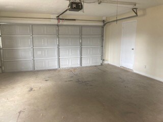 Building Photo - 204 Arroyo Dr