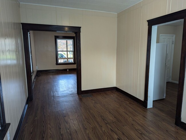 Building Photo - Three Bedroom, Single Family Home with Lot...