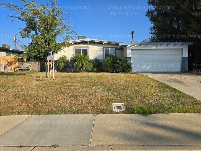 Primary Photo - 3 bedroom/ 1.5 bathroom home with a detach...