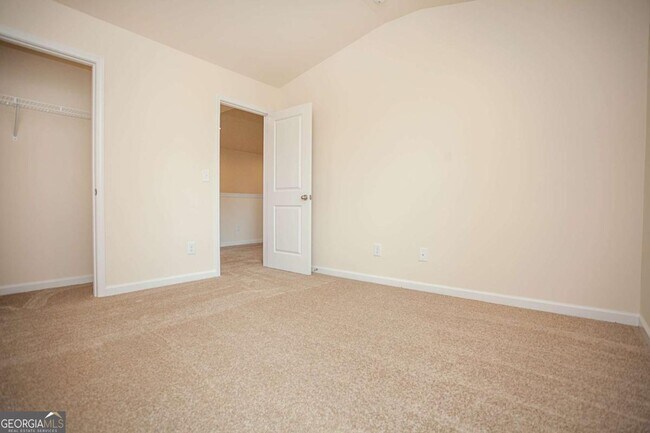 Building Photo - 4355 Almanor Cir