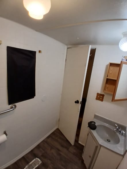 Building Photo - 4825 Marshall Ct