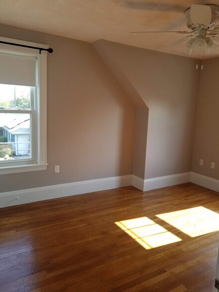 Building Photo - 42 Phillips Rd