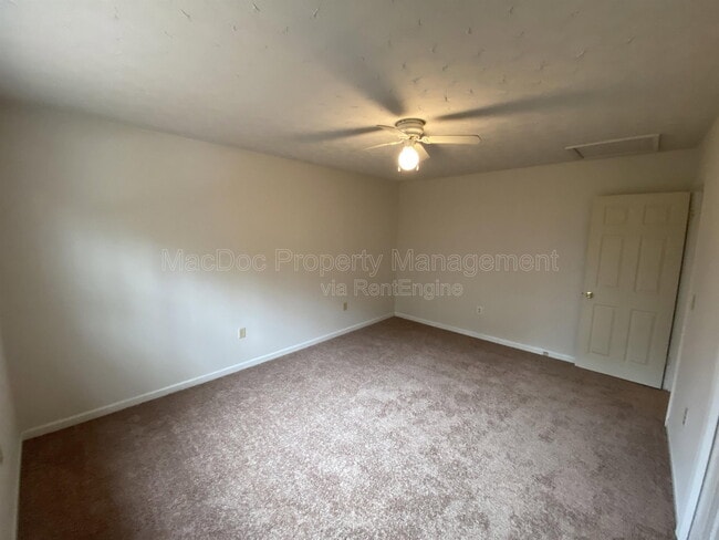 Building Photo - 8442 Indiantown Rd